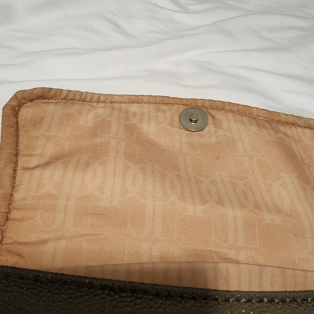 Vintage Jennifer‎ Lopez Pebbled Grey Wristlet